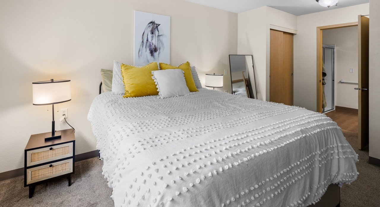 Myrtle-Beach-040-Bedroom-In-Our-One-Bedroom-Apartment-Home Large-1